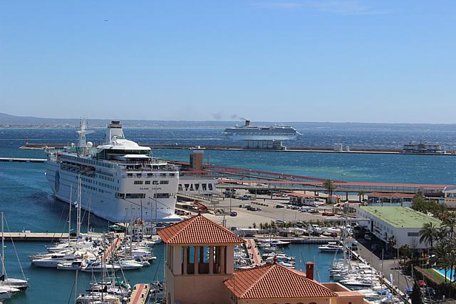 Kreuzfahrtschiffe - Kreuzfahrtterminal Palma de Mallorca