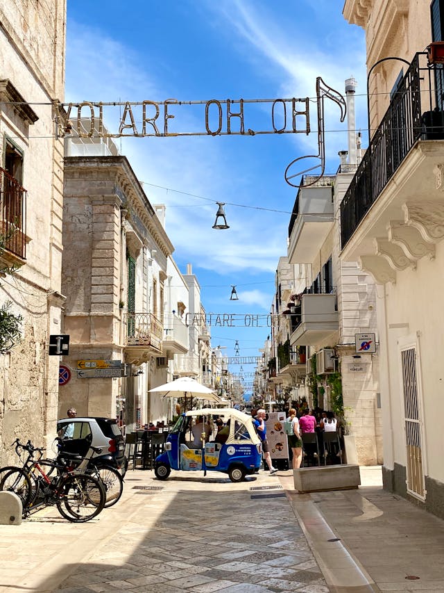 Entdecke Santanyí auf Mallorca: wunderschöne Altstadt, beliebte Markttage (Mittwoch & Samstag), Sehenswürdigkeiten und Tipps für deinen Besuch