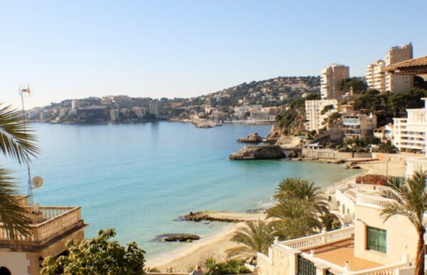 Cala Major auf Mallorca – Stadtstrand mit mediterranem Flair