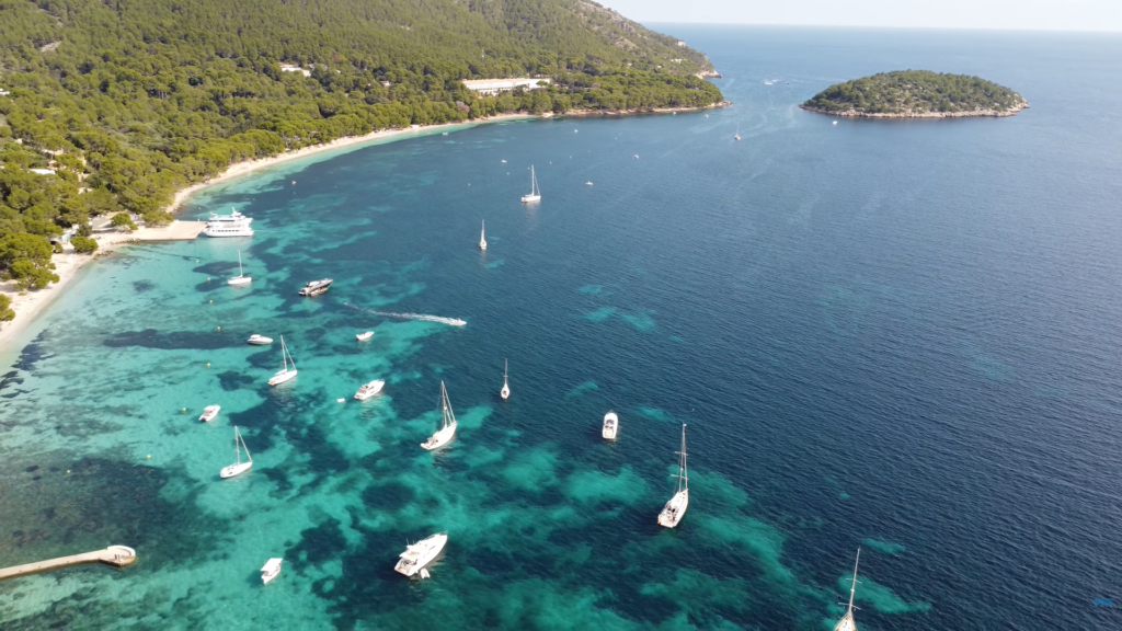 Formentor Strand Mallorca – Ein Paradies zwischen Meer und Bergen