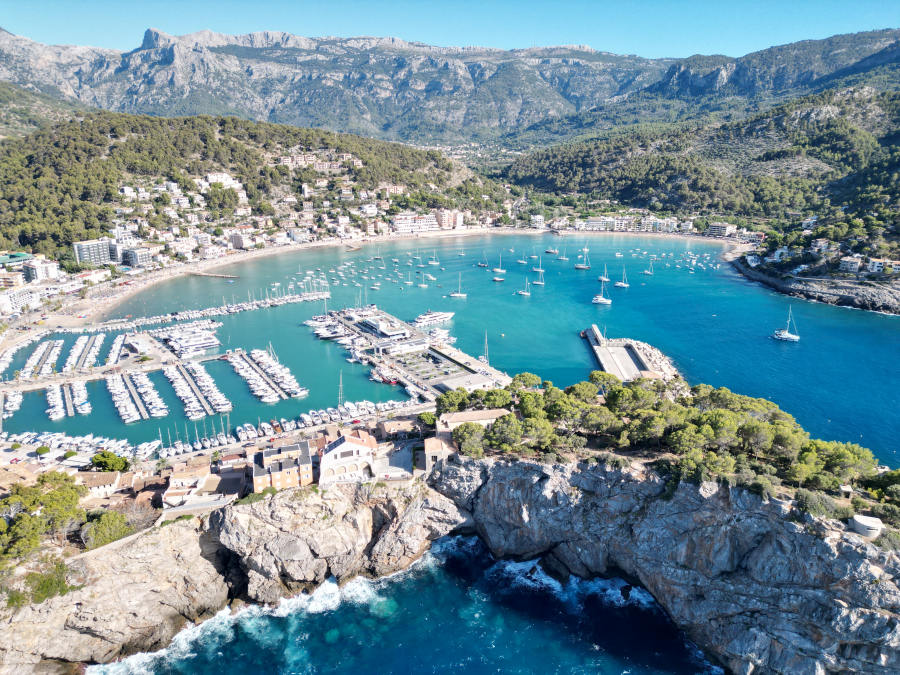 Soller Port de Soller luftaufnahme Strand und Yachthafen