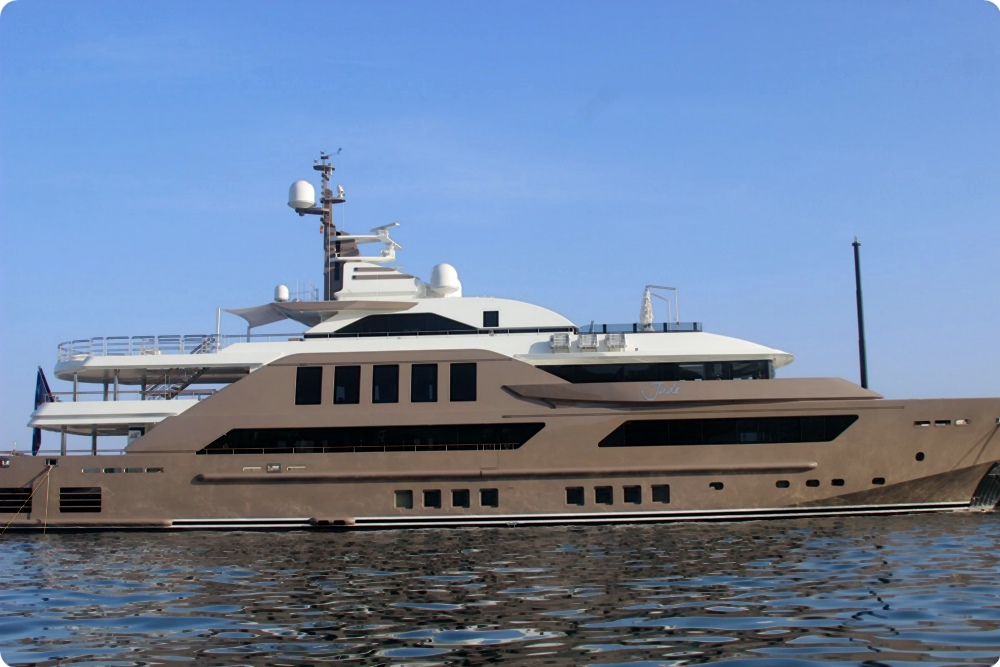 Jade Supperyacht im Hafen von Puerto Portals