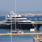 Symphony Super Yacht im Hafen von Palma